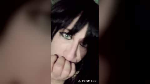 SnowBhunni online show from March 28, 1:46 pm