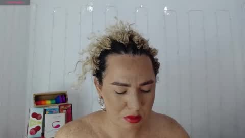 Sofia Madisson online show from January 4, 1:10 pm