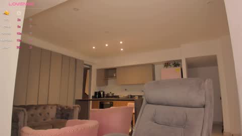    online show from February 3, 3:59 am