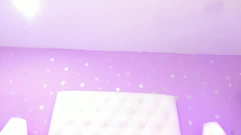 Sophia  online show from November 25, 8:00 pm