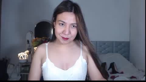 Stella online show from October 11, 4:20 pm