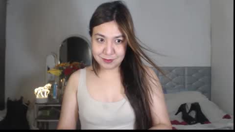 Stella online show from November 30, 8:33 pm