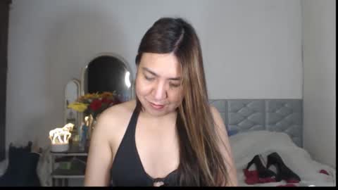 Stella online show from December 3, 8:46 pm