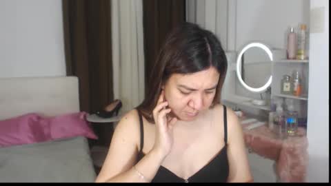 Stella online show from February 24, 7:07 pm