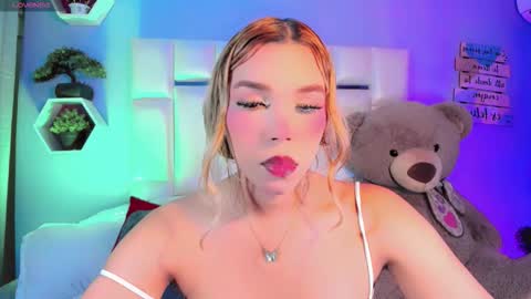 Steisee Reyes online show from September 20, 7:03 am