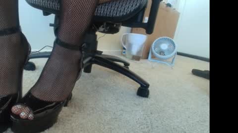 StilettoDoll online show from October 19, 5:38 pm