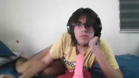 sunny_pebble online show from January 6, 4:27 am