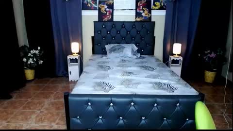 superlatinawild4ux online show from November 6, 11:32 am