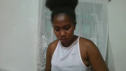 surbelle online show from February 7, 1:39 pm