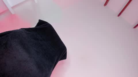 Cell Me Andrea online show from October 16, 2:45 am