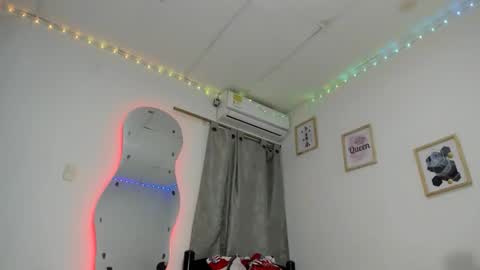 sweet_angelicaxxx online show from November 5, 4:01 am