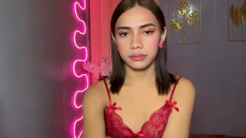 sweet_nikki03 online show from April 3, 11:19 am