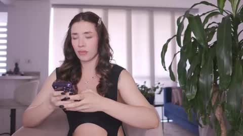 Camila online show from February 24, 7:40 pm