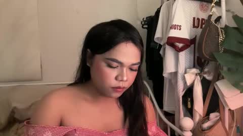 Leith Madrigal online show from February 20, 2:08 pm