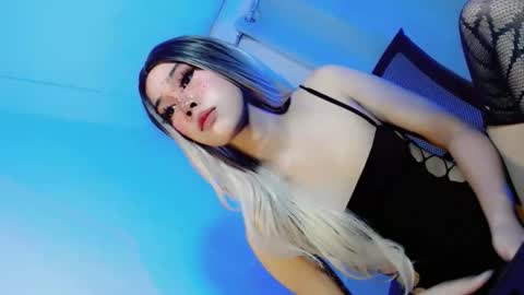 sweetest_bunny online show from March 19, 7:25 pm