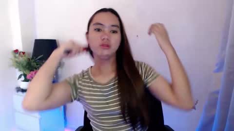 SWEET KEYA online show from March 22, 8:41 am