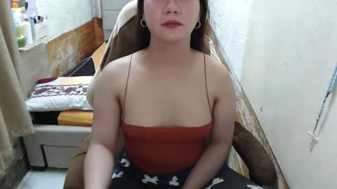 sweetsofia24 online show from February 9, 6:15 pm