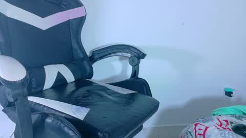 Sylvie online show from October 10, 6:42 pm