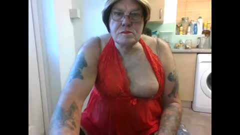 tanya_sissie_somerset online show from December 19, 3:52 pm