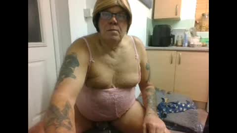 tanya_sissie_somerset online show from January 17, 6:36 pm