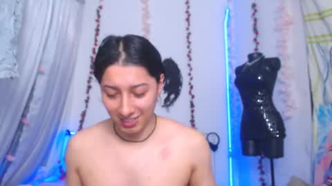 Taylorsweet1111 online show from July 5, 4:52 am