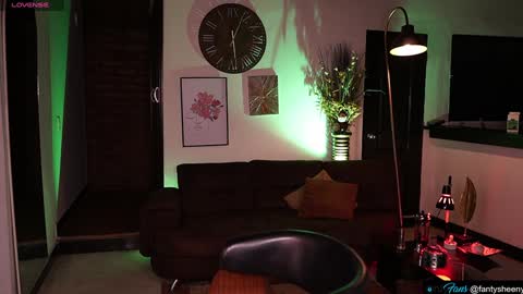 Thea online show from December 25, 10:59 pm