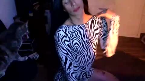 Lucy Lucy online show from March 12, 5:02 am