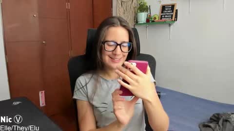 Nicole   TheyElleElu online show from October 3, 2:17 pm