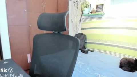 Nicole   TheyElleElu online show from February 9, 10:05 pm