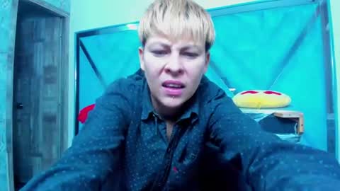 tomboygirl69 online show from July 20, 8:44 pm