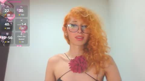 Snapshot of trixy_roses chatting on October 20, 6:00 pm Trixy Rose online show from October 20, 6:00 pm