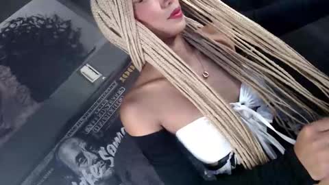 Lexi Fox online show from March 3, 10:33 am