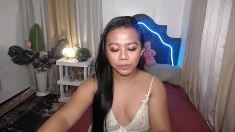tsamandaxxx online show from January 18, 11:55 pm