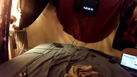 TsCarmah online show from September 24, 1:00 am