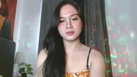 Snapshot of tsnathaliasilvana chatting on December 19, 2:23 am Bella Ratbu online show from December 19, 2:23 am