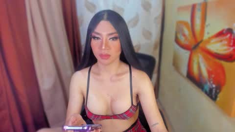 Queen Selena online show from November 24, 9:11 am