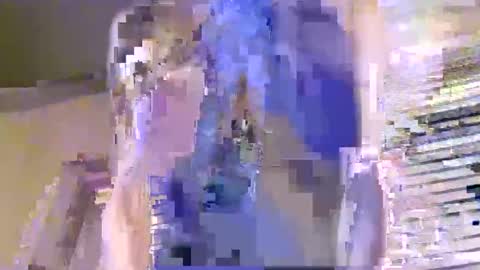 Steffany VonRoe online show from January 28, 2:00 am