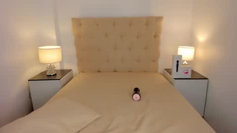 Lily online show from November 29, 3:25 pm