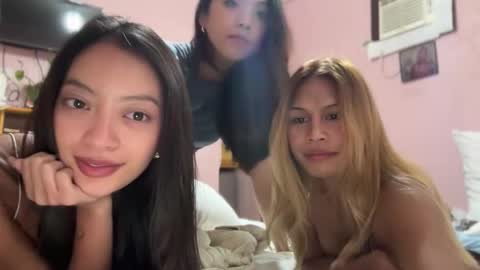 Snapshot of ur_secret_lover9 chatting on September 14, 10:53 am BARBIE- DONT FORGET TO FOLLOW ME AND GIVE ME THUMBS UP online show from September 14, 10:53 am