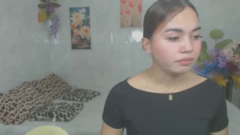 urasian_kat online show from April 15, 12:43 pm