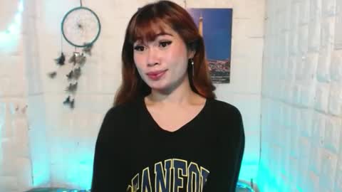 Shirley online show from March 25, 4:44 pm