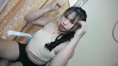 Alvie online show from April 1, 1:23 pm