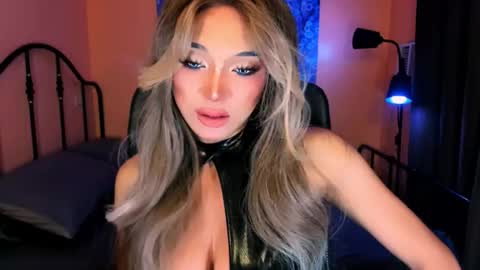 My bella 3 online show from November 27, 2:47 am