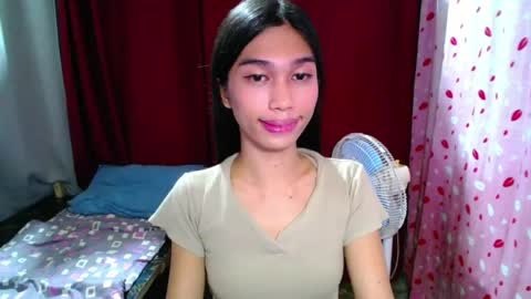 urloverjasmine_xx online show from July 25, 4:27 pm