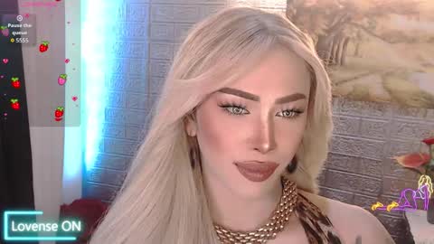 Amanda online show from November 30, 5:04 pm