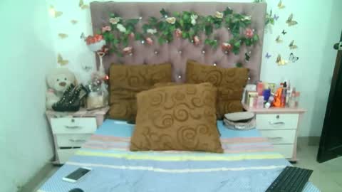 La valerie26 online show from November 22, 3:36 pm