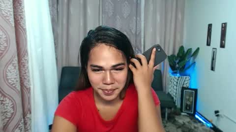 Snapshot of vampy_ebony_laxine chatting on September 12, 10:48 pm vampy_ebony_laxine online show from September 12, 10:48 pm