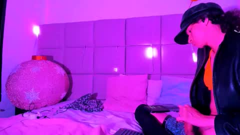 vannellope_96 online show from January 16, 9:11 pm