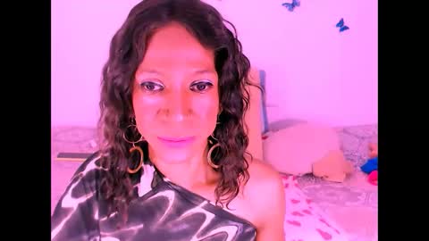 Snapshot of vannesascott chatting on October 13, 9:48 pm VANNESA online show from October 13, 9:48 pm