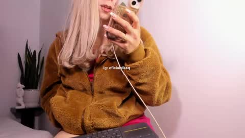 D A N I - INSTAGRAM VIKO QQ online show from April 21, 8:32 am